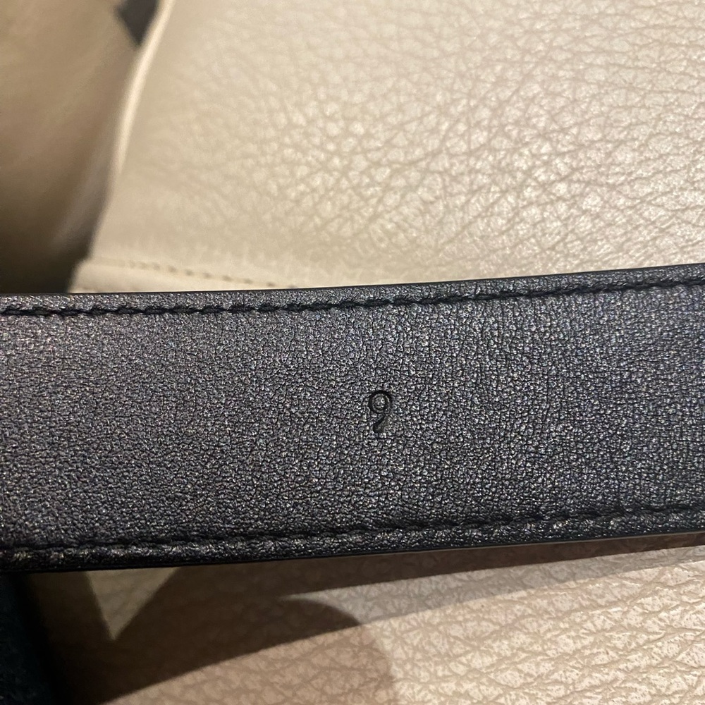 Black prada belt with all original autnentications - Picture 11 of 14